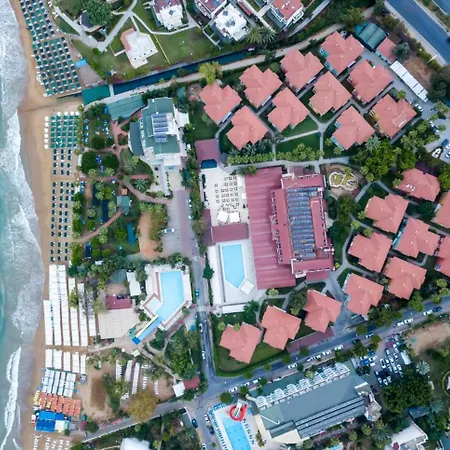 아르마스 그린 풀라 비치 리조트 4*